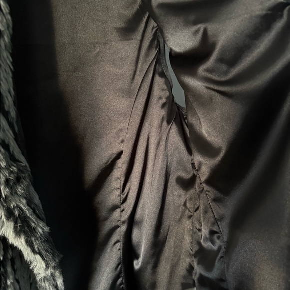 Danier Leather and Faux Fur Jacket/Vest - Picture 8 of 10